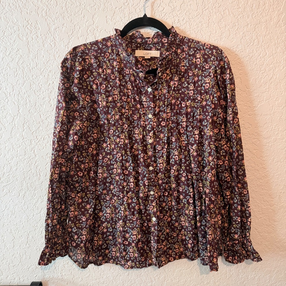 LOFT Floral Ruffle Neck Pintuck Blouse Size M Cottagecore Boho Burgundy Cotton